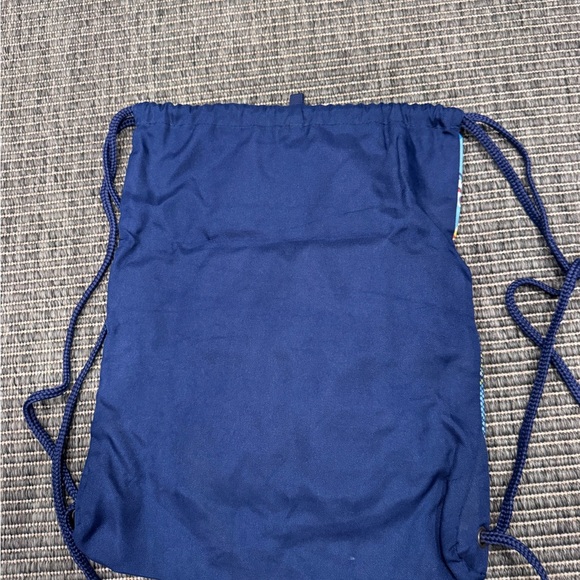 Stylish Flip-Flop Print Drawstring Backpack - Picture 4 of 4